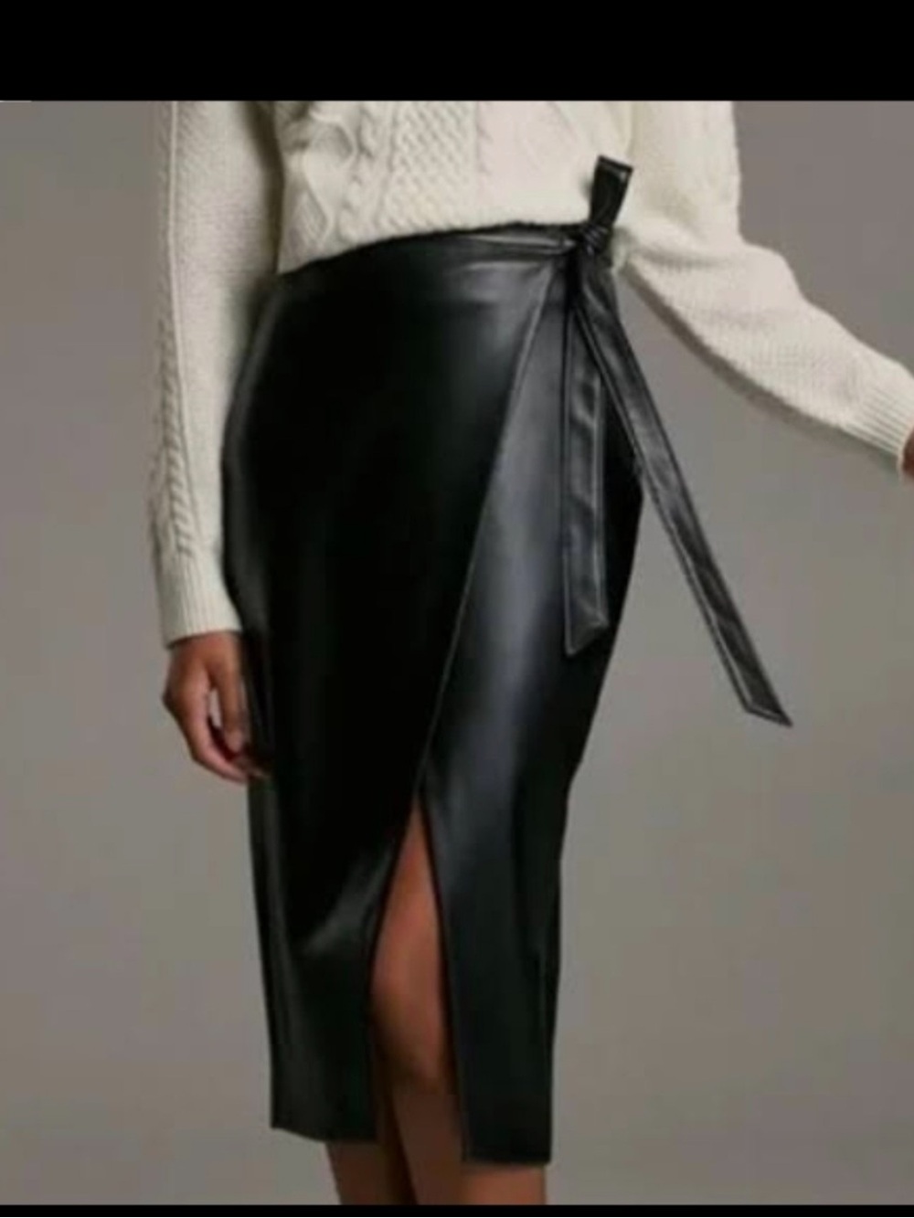 Aritzia Babaton Pelli vegan leather skirt